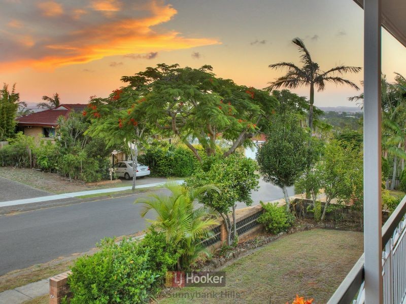 62 Kidd Street, Robertson QLD 4109