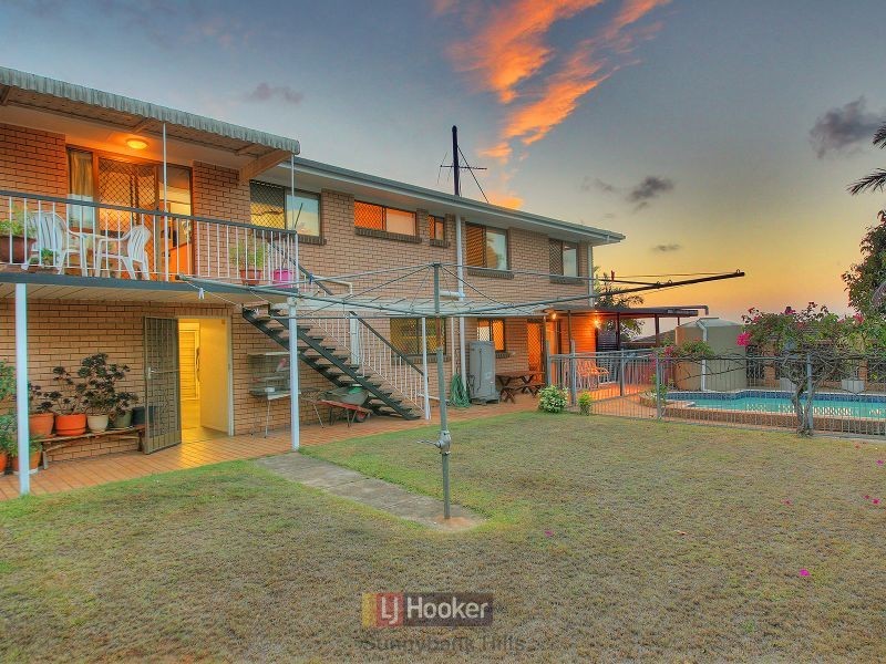 62 Kidd Street, Robertson QLD 4109