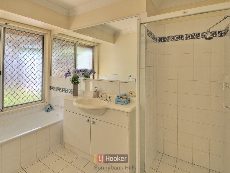 32 Tralee Place, Parkinson QLD 4115