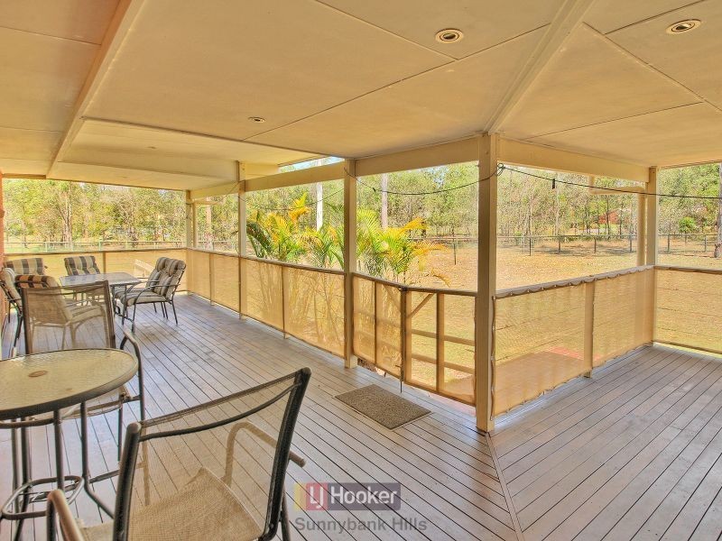 1 Yellowstone Court, Munruben QLD 4125