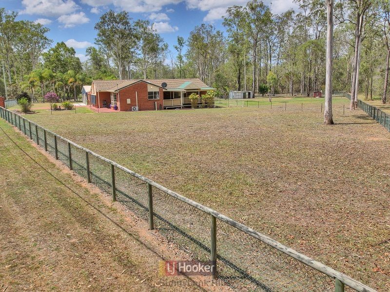 1 Yellowstone Court, Munruben QLD 4125