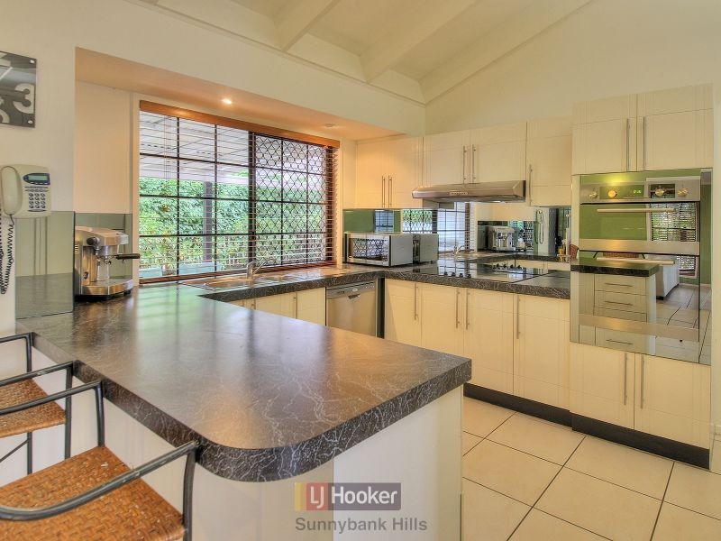 23 Chateau Street, Calamvale QLD 4116