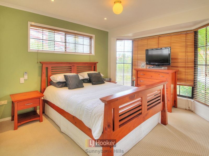 23 Chateau Street, Calamvale QLD 4116