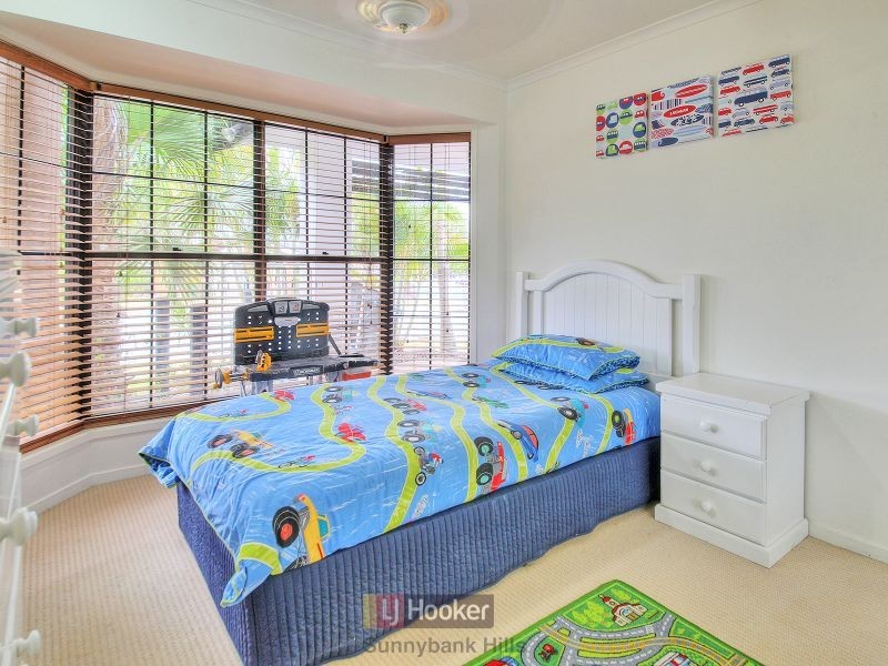 23 Chateau Street, Calamvale QLD 4116