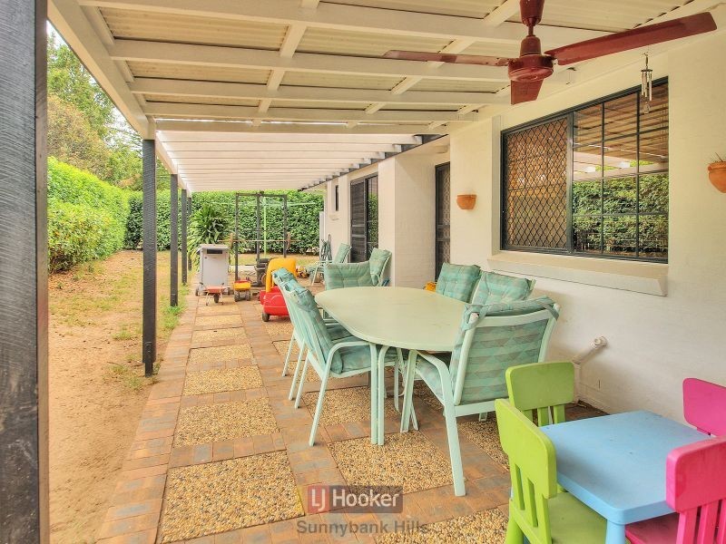 23 Chateau Street, Calamvale QLD 4116