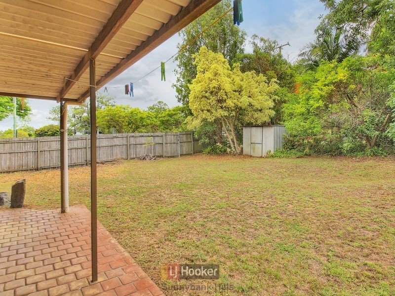 2 Oakleaf Street, Eight Mile Plains QLD 4113