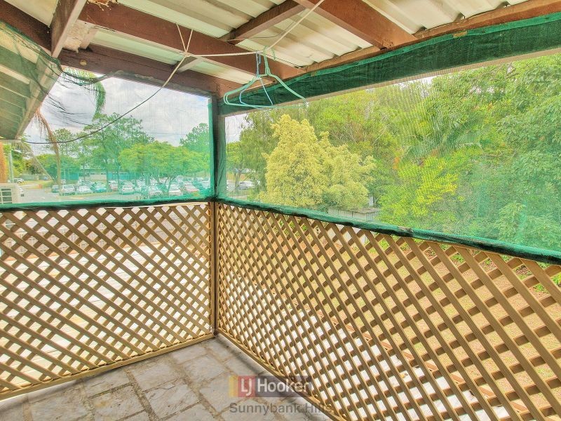 2 Oakleaf Street, Eight Mile Plains QLD 4113