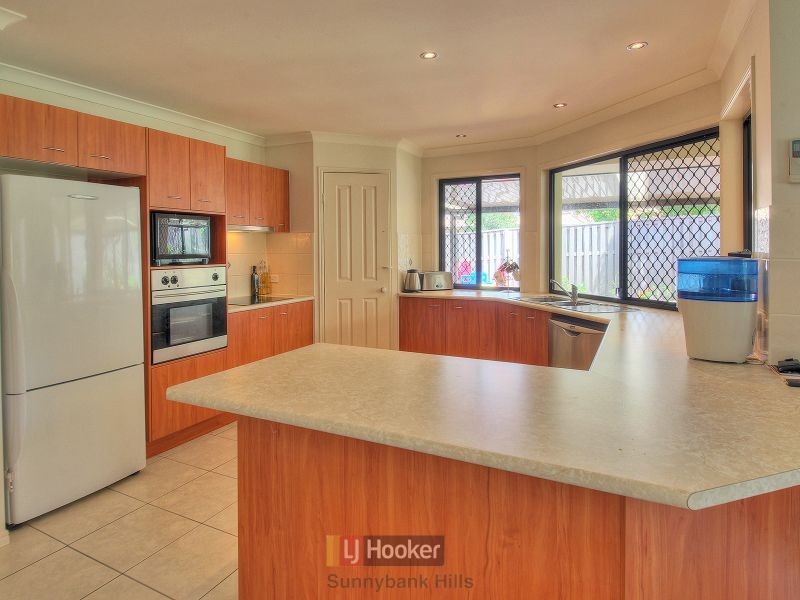 45 Watarrka Drive, Parkinson QLD 4115