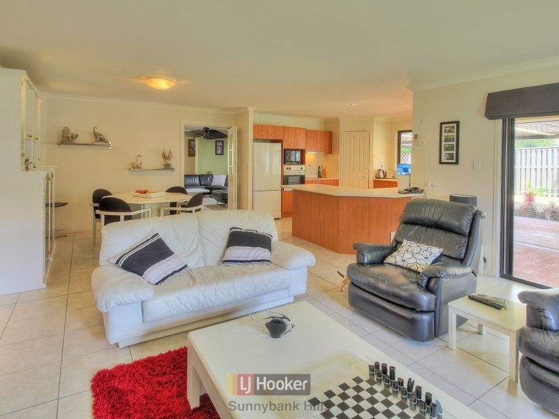 45 Watarrka Drive, Parkinson QLD 4115