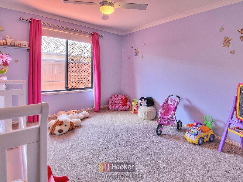 45 Watarrka Drive, Parkinson QLD 4115