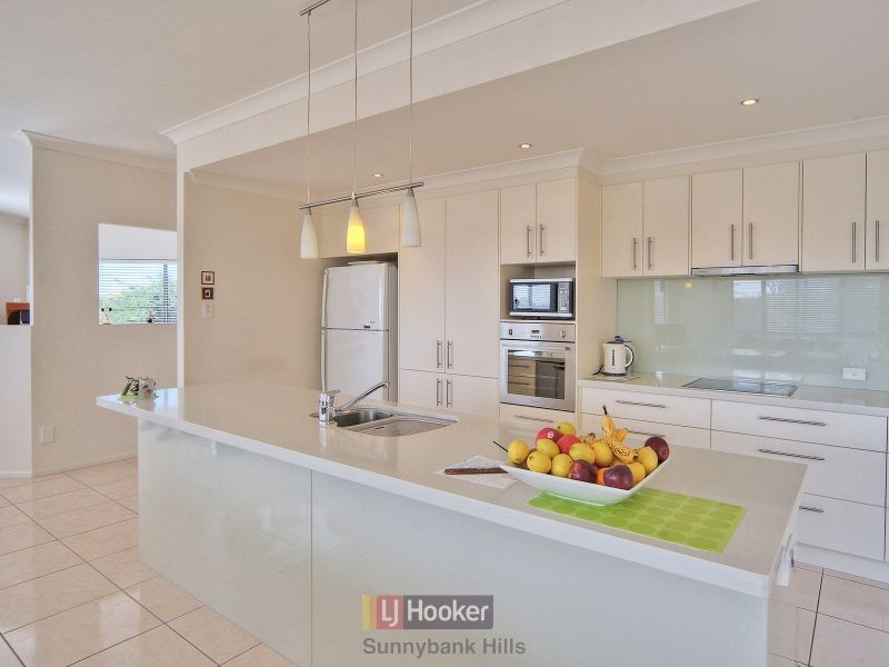 1 Porz Court, Wishart QLD 4122