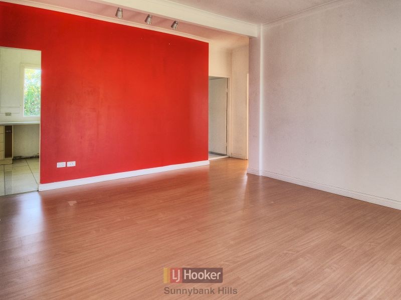 72 Meadow Avenue, Coopers Plains QLD 4108