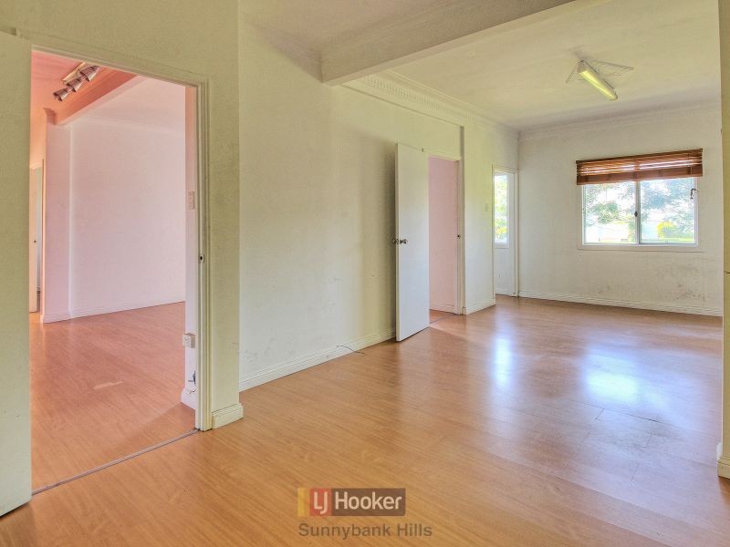 72 Meadow Avenue, Coopers Plains QLD 4108