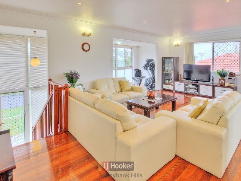 5 Provence Street, Macgregor QLD 4109