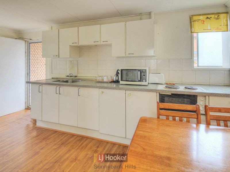 5 Provence Street, Macgregor QLD 4109