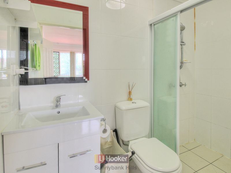 5 Provence Street, Macgregor QLD 4109
