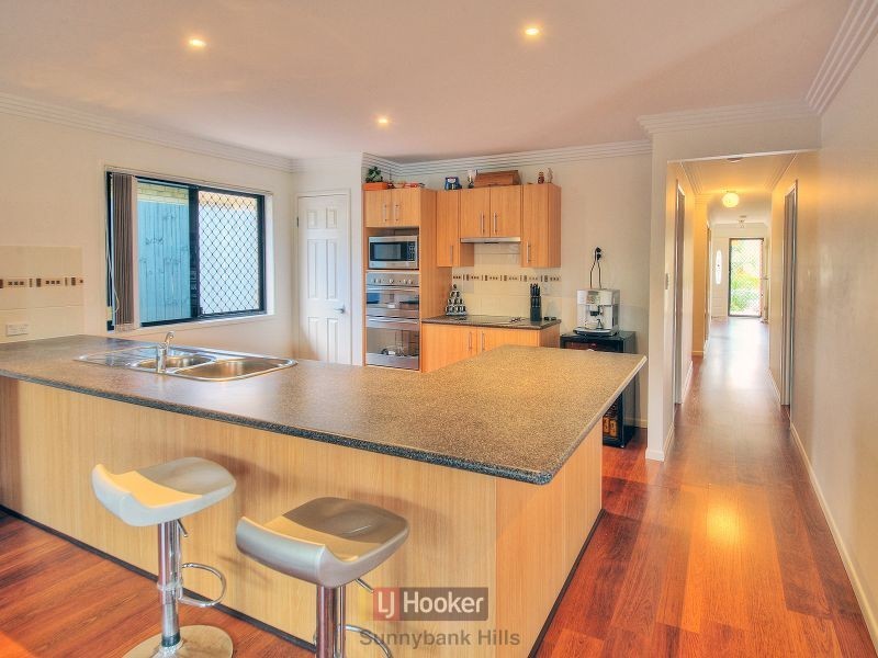 28 Khoo Place, Calamvale QLD 4116