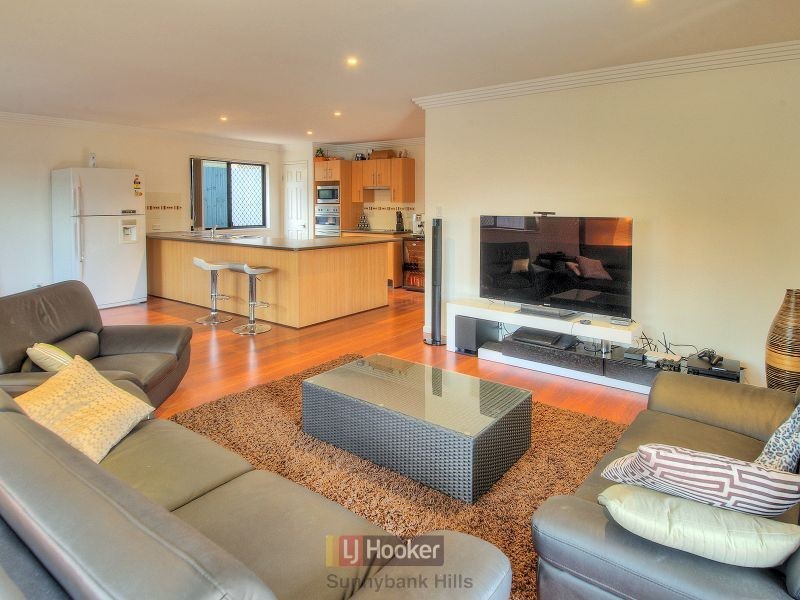 28 Khoo Place, Calamvale QLD 4116