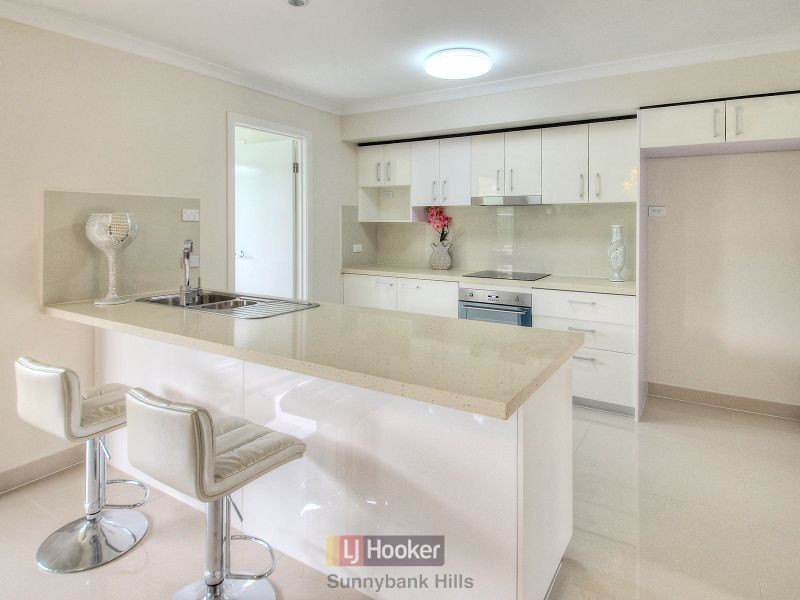 19 Doulton Street, Calamvale QLD 4116