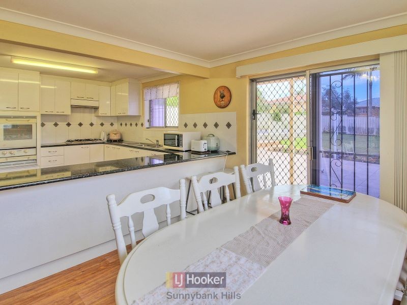 3 Darlington Street, Macgregor QLD 4109