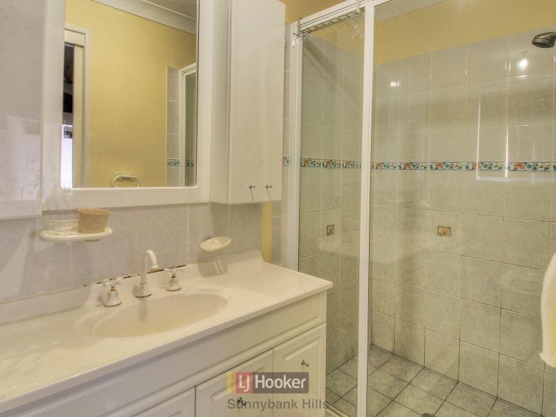 3 Darlington Street, Macgregor QLD 4109