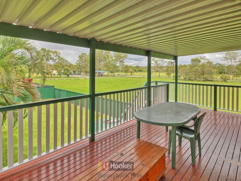 18 Cambus Street, Runcorn QLD 4113