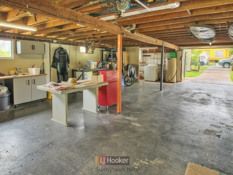 18 Cambus Street, Runcorn QLD 4113