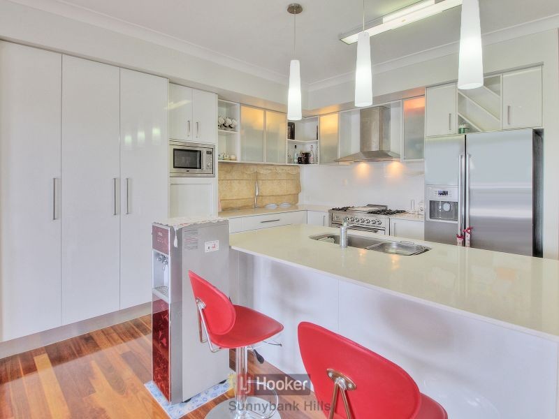 2 Fels Close, Eight Mile Plains QLD 4113