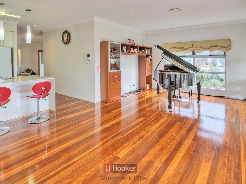 2 Fels Close, Eight Mile Plains QLD 4113