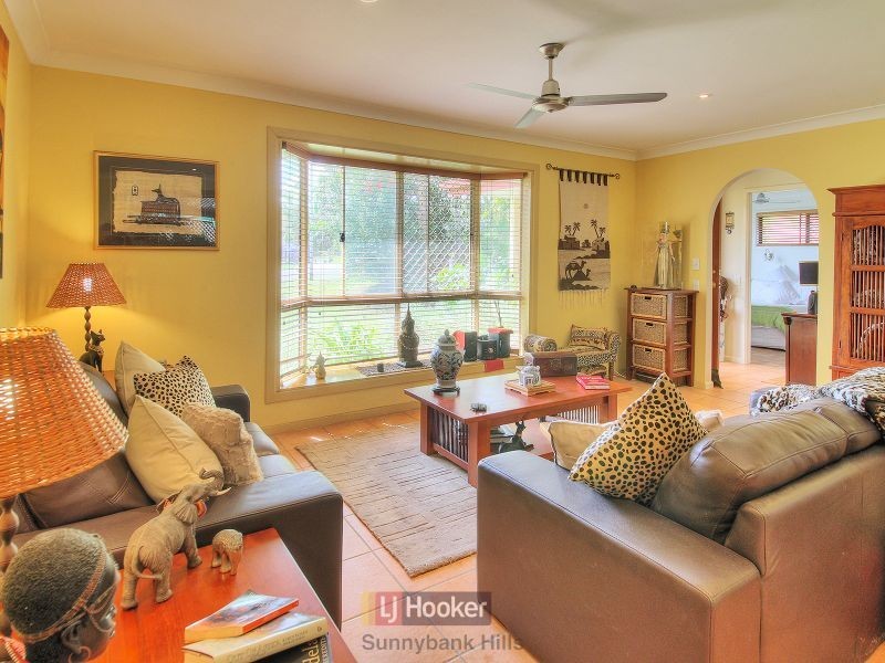 3 Coomera Court, Runcorn QLD 4113