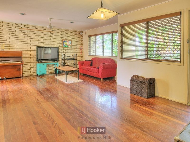 93 Valhalla Street, Sunnybank QLD 4109