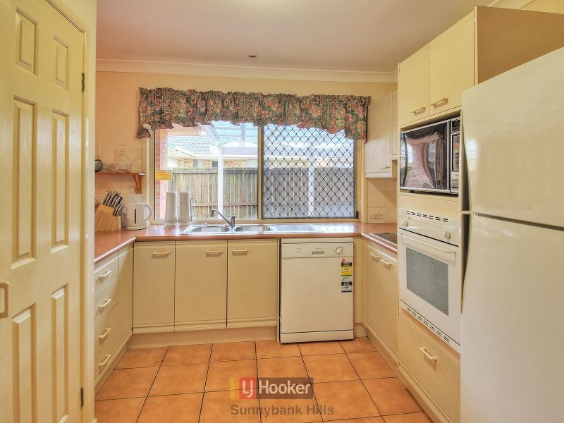26 Macknish Crescent, Coopers Plains QLD 4108