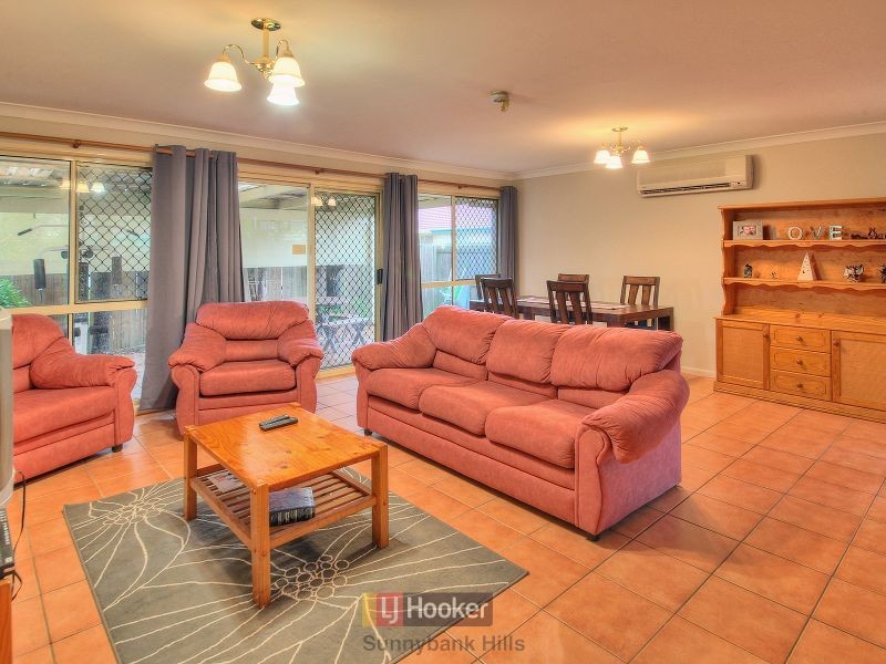 26 Macknish Crescent, Coopers Plains QLD 4108