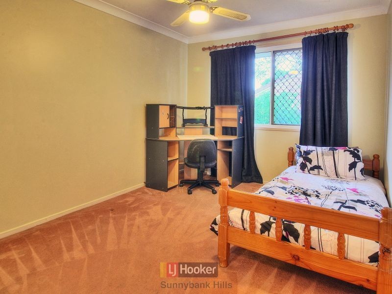 26 Macknish Crescent, Coopers Plains QLD 4108