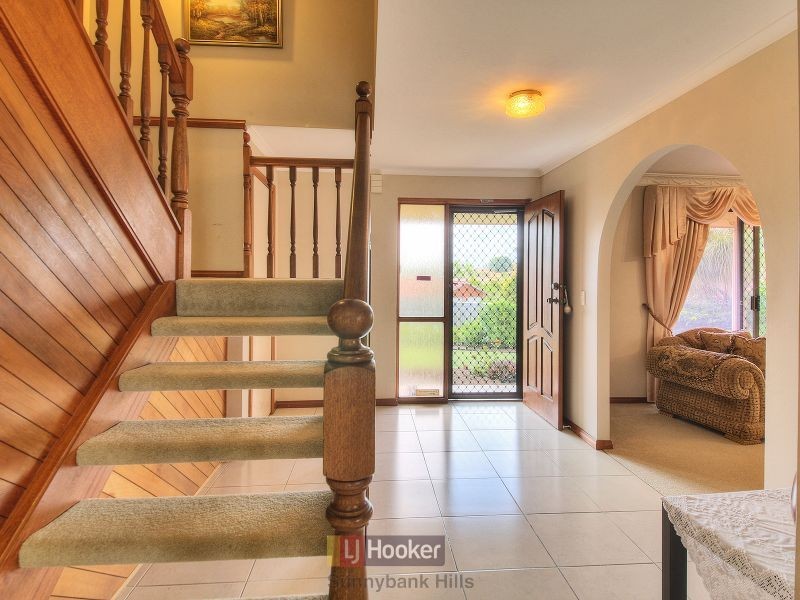 4 Pineneedle Place, Sunnybank Hills QLD 4109