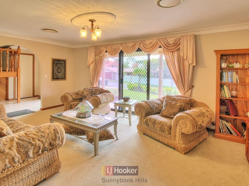 4 Pineneedle Place, Sunnybank Hills QLD 4109