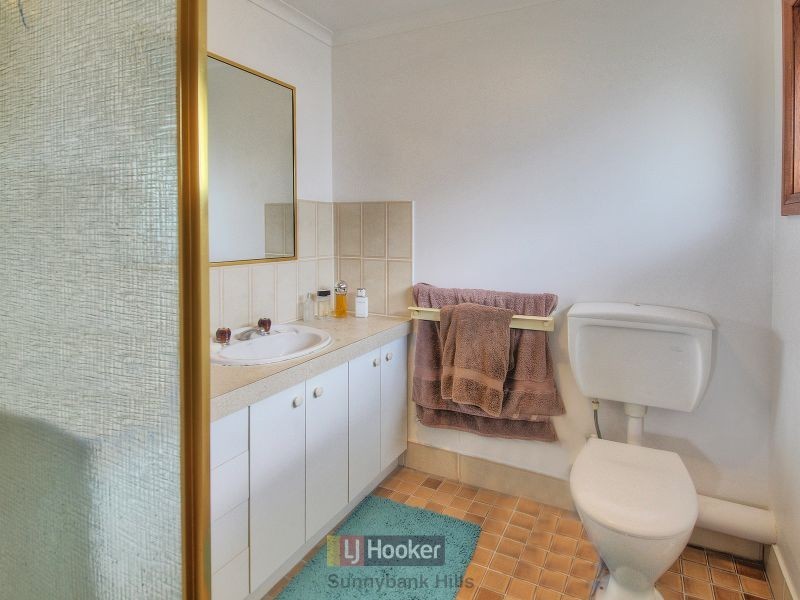 4 Pineneedle Place, Sunnybank Hills QLD 4109