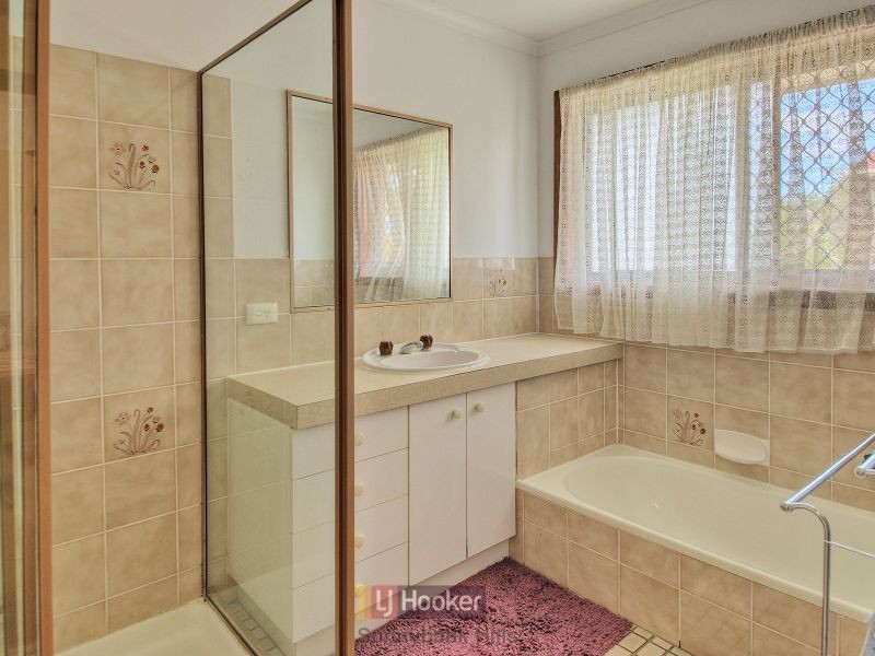 4 Pineneedle Place, Sunnybank Hills QLD 4109