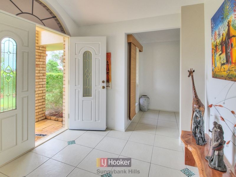 27 Hailey Place, Calamvale QLD 4116