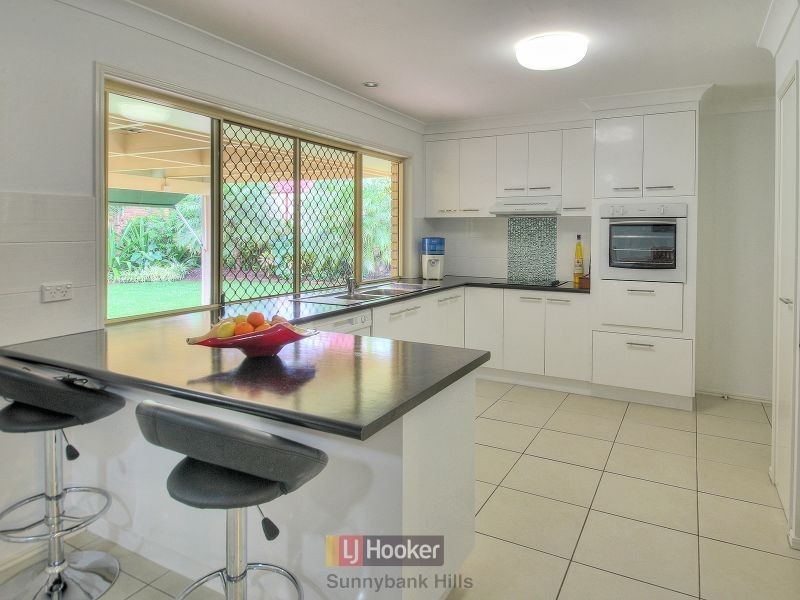 27 Hailey Place, Calamvale QLD 4116