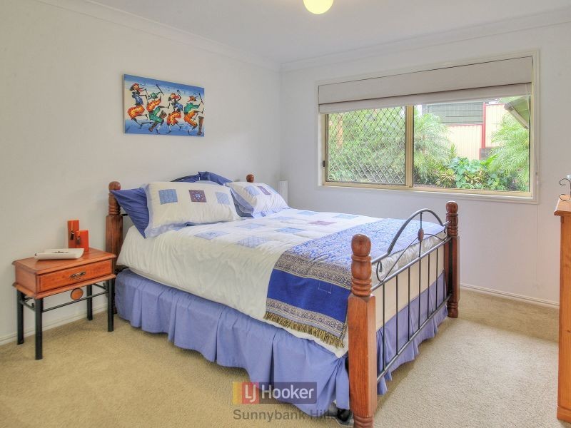 27 Hailey Place, Calamvale QLD 4116