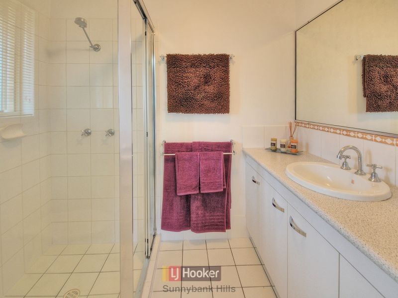 27 Hailey Place, Calamvale QLD 4116