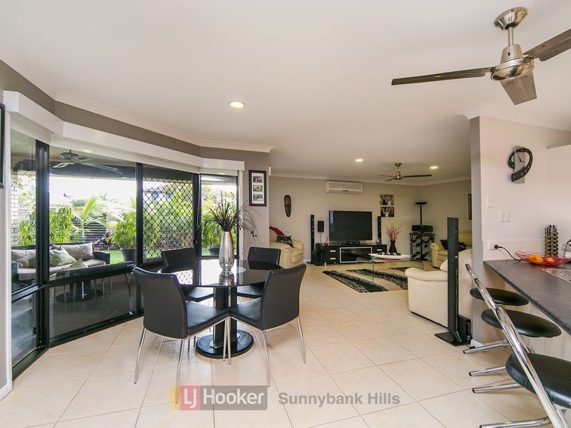 12 Finke Close, Parkinson QLD 4115