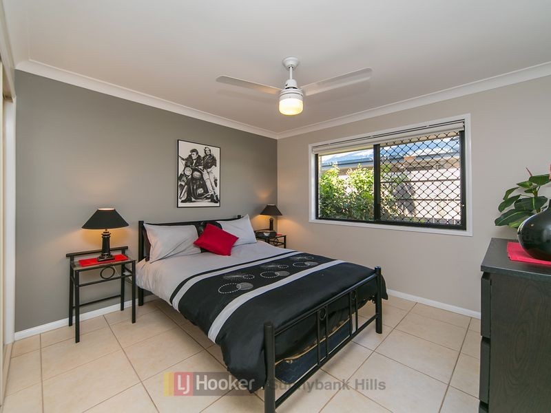 12 Finke Close, Parkinson QLD 4115