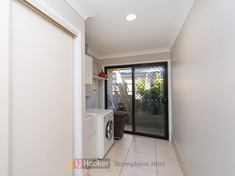 12 Finke Close, Parkinson QLD 4115