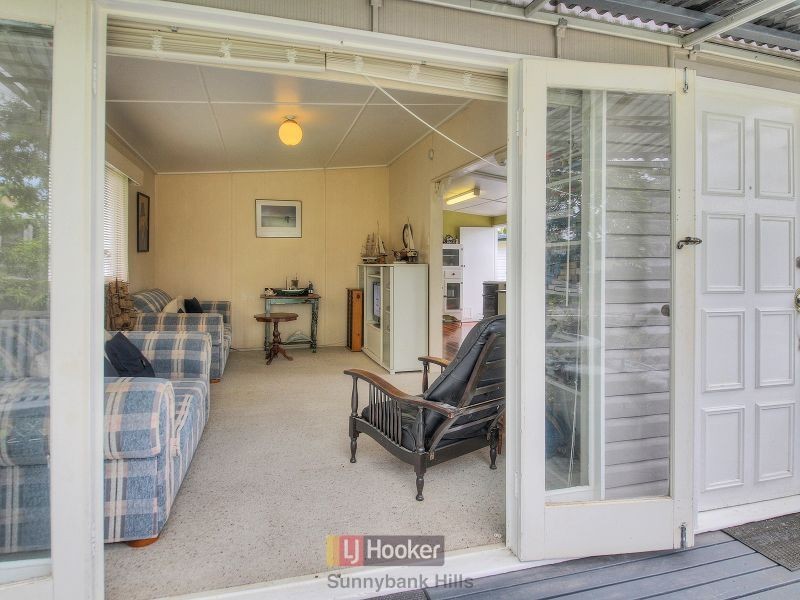 4 Cambus Street, Runcorn QLD 4113