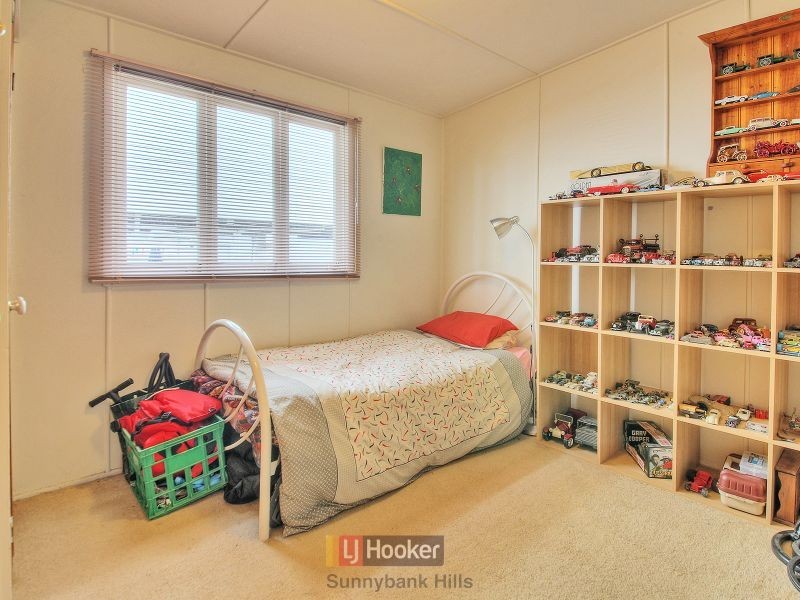 4 Cambus Street, Runcorn QLD 4113