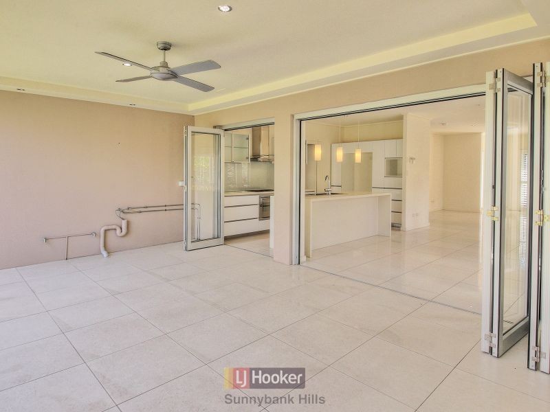 2/16 Adios Close, Sunnybank Hills QLD 4109