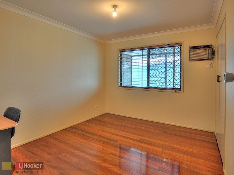 21 Bacchus Street, Robertson QLD 4109
