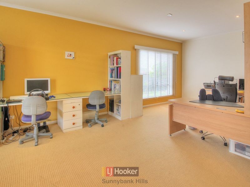 42 Rising Place, Kuraby QLD 4112